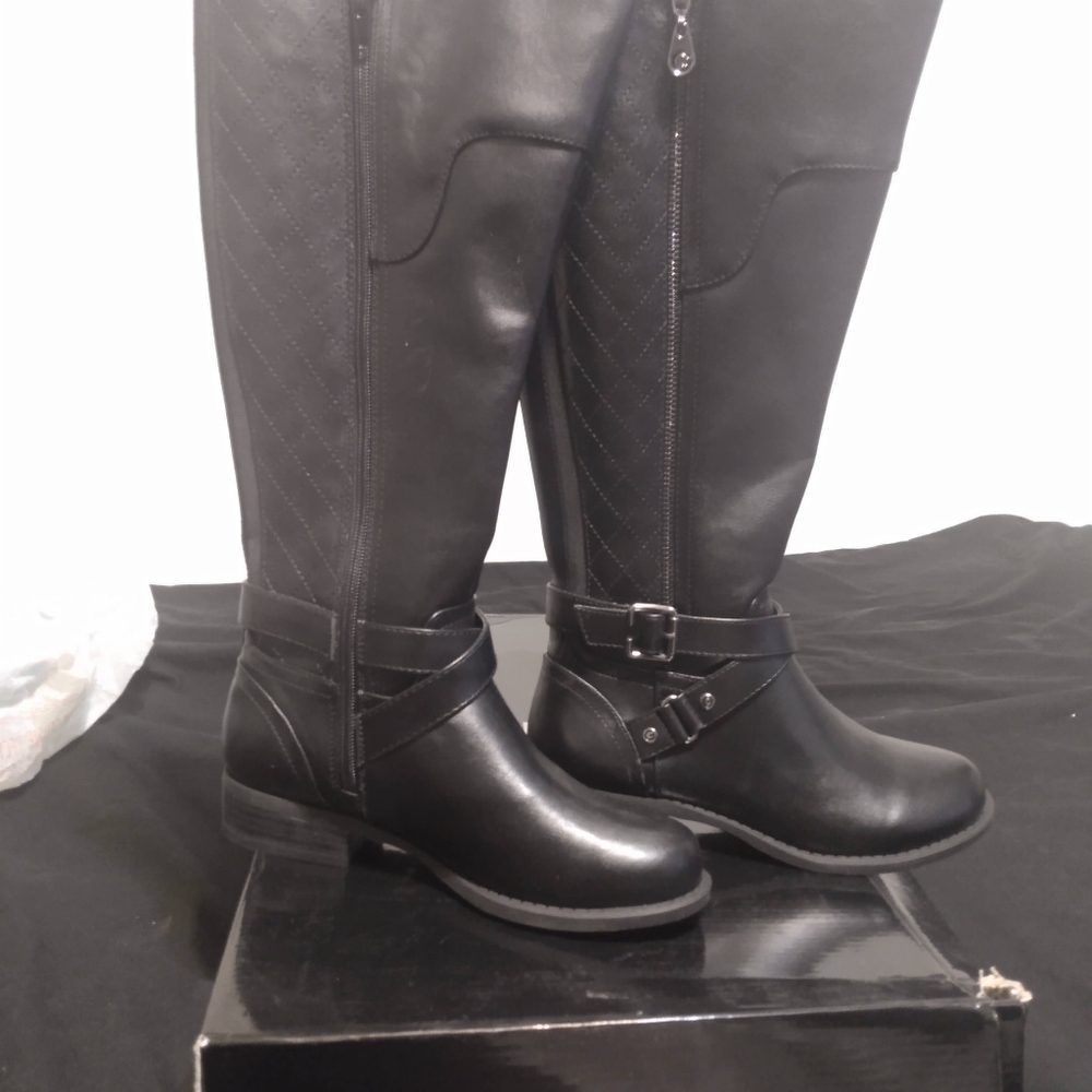 Women's classic  Guess knee high boots